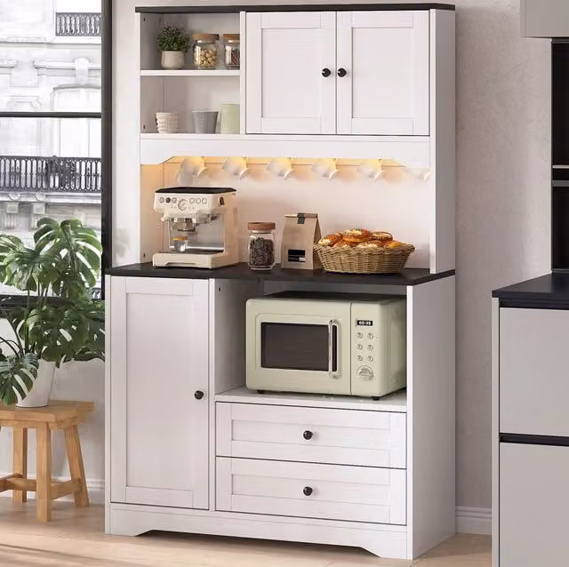 Credenza da cucina bianca con LED, prese e vano microonde