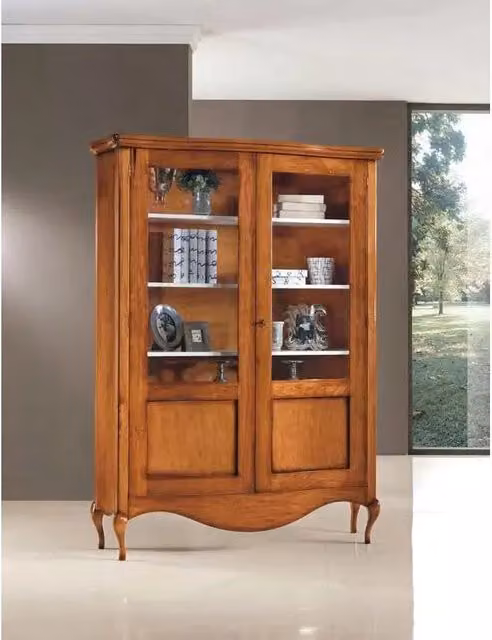 Vetrina bombata con 2 ante in vetro e finitura legno Bassano Mobili 2G L: 148 cm, P: 48 cm, H: 203 cm