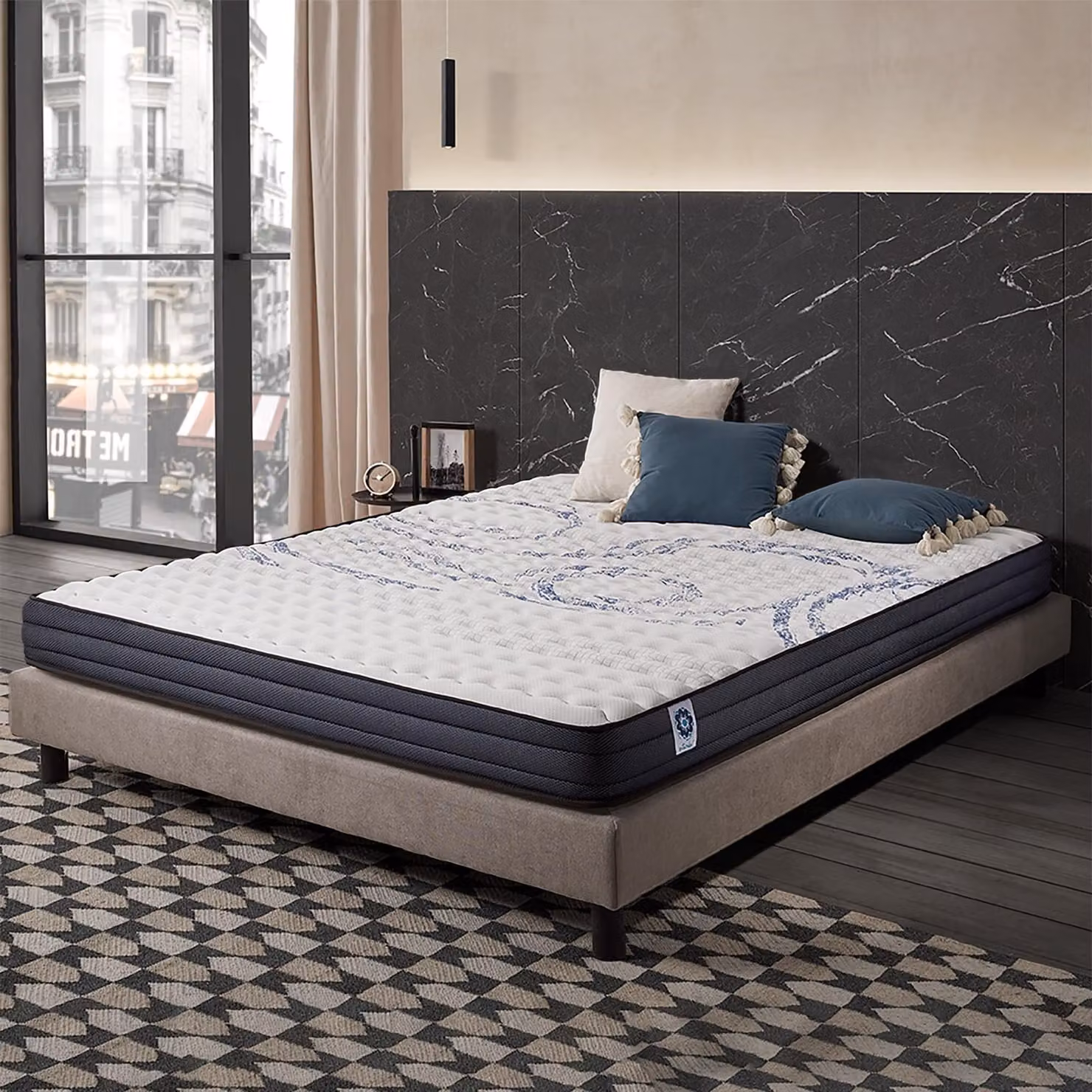 Materasso in schiuma a memoria di forma 180 x 200 cm con lattice blu