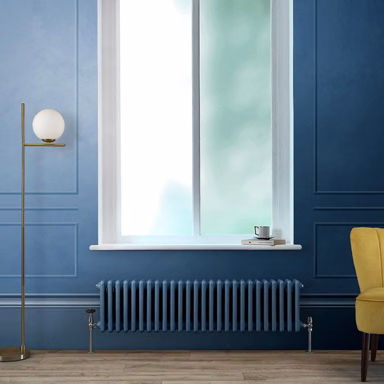 Radiatore Orizzontale a Colonne (3 Colonne) 300mm x 1190mm - Blu (Deep Sea Blu) - Regent