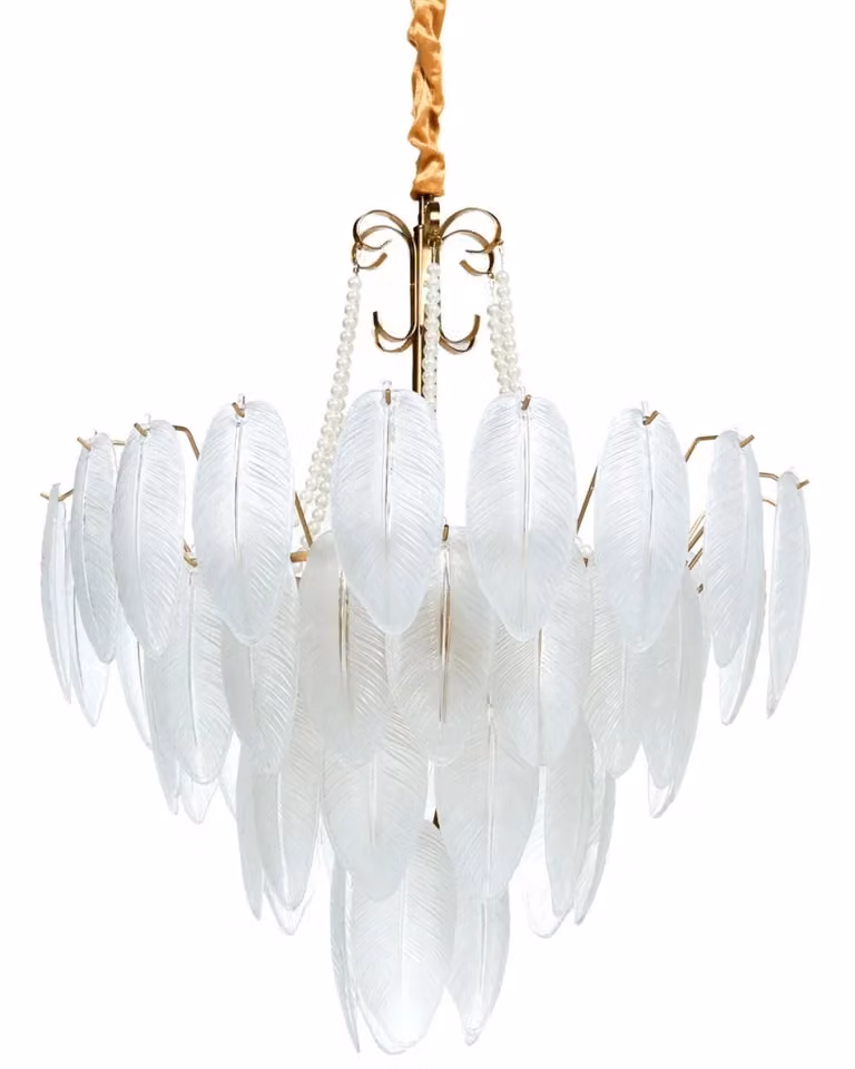 Lampadario a sospensione Beliani in metallo, vetro e ottone color oro con cristalli bianchi e trasparenti, stile glamour, diametro: 60 cm