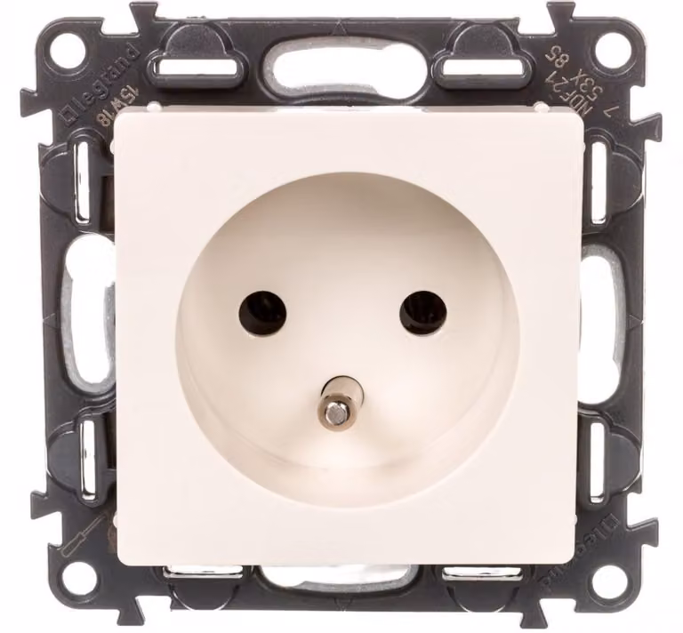 Legrand Valena Life, presa a muro semplice, colore crema, modello 753285