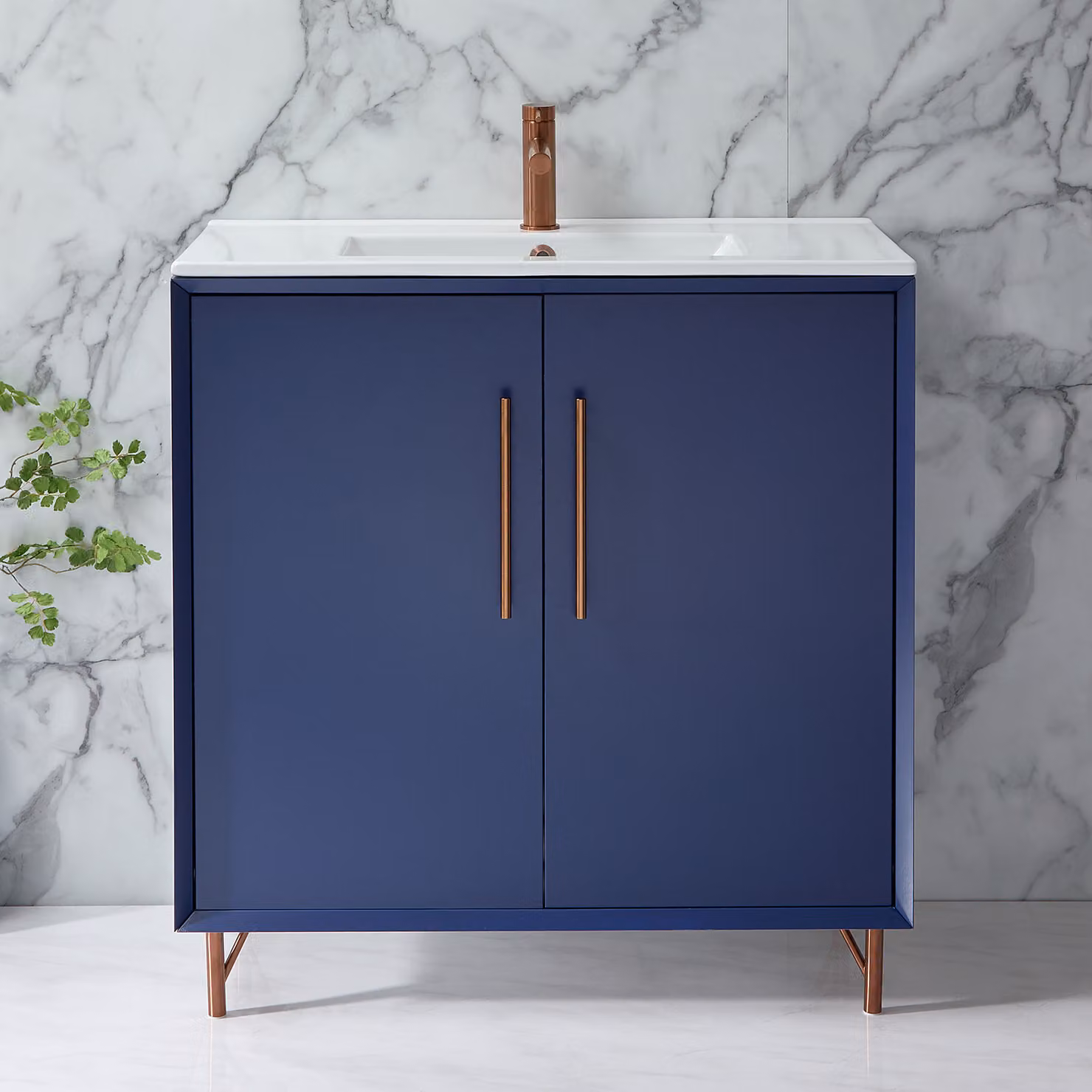 Mobile Bagno Blu Marino 810mm con Lavabo e Maniglie con Barra a T in Rame Satinato