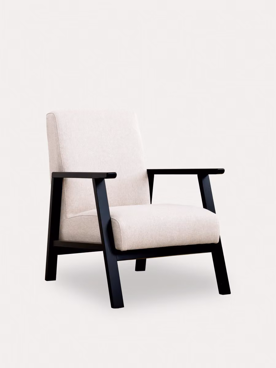 Poltrona Wood nera con braccioli in tessuto e legno Kenay Home L: 64 cm, P: 76,5 cm, H: 86,5 cm – 2