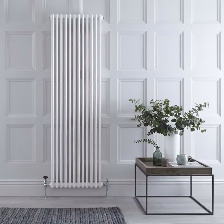 Radiatore Verticale Bianco in Stile Ghisa - 1800 x 560 x 100mm - 1820W - Regent