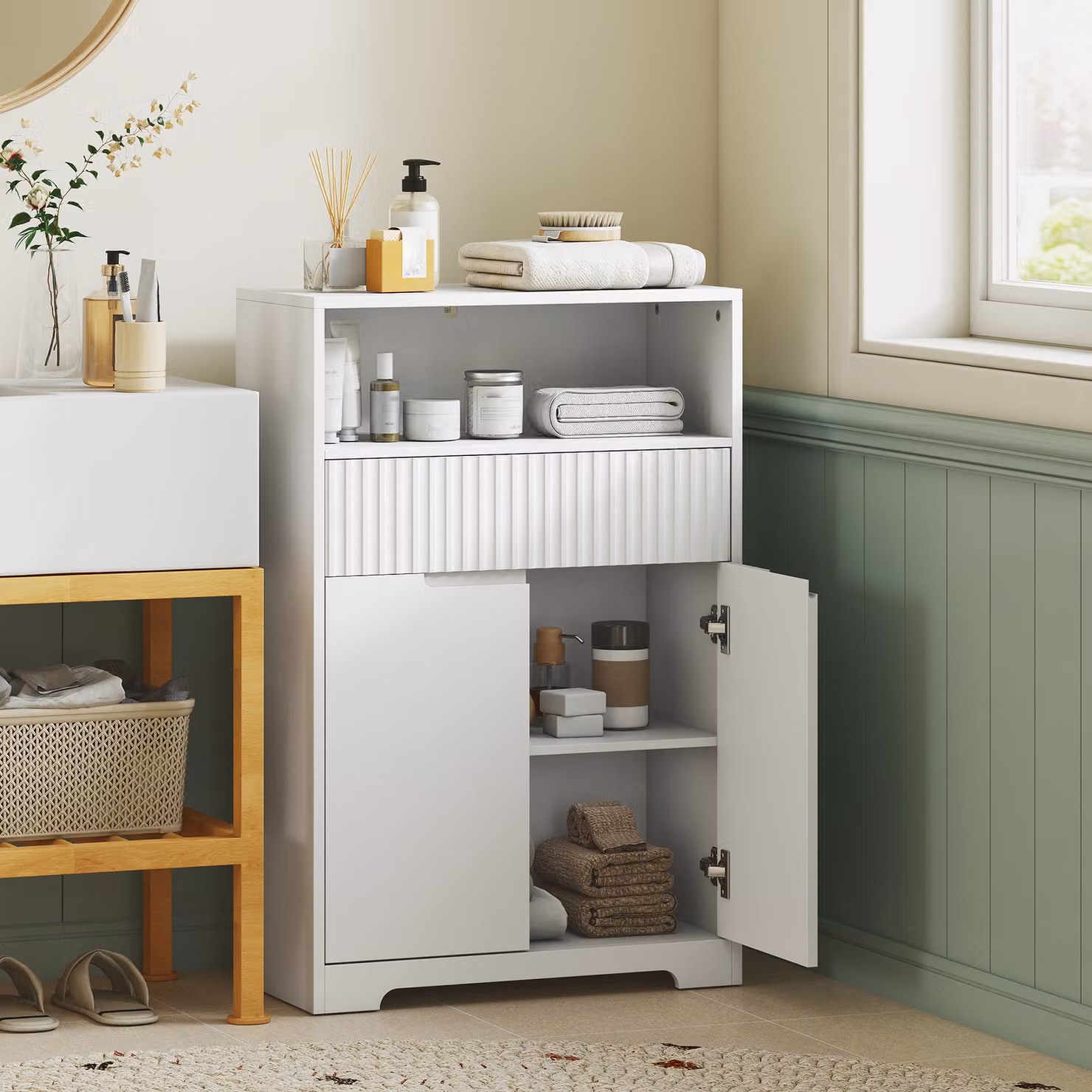 Mobiletto da bagno a pavimento HOMCOM bianco con ripiani interni regolabili e design minimalista – 2