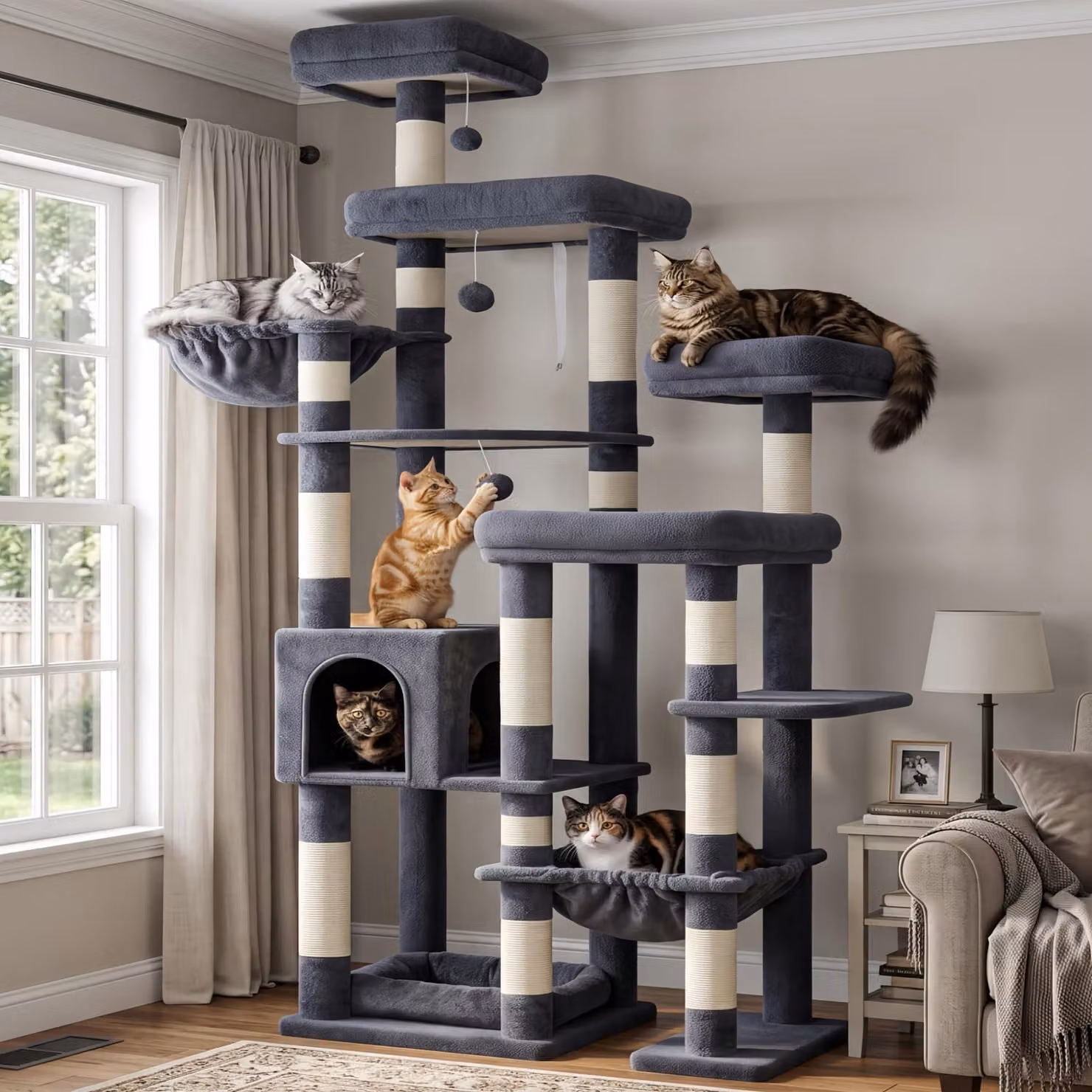Albero per gatti di grandi dimensioni, con diverse piattaforme