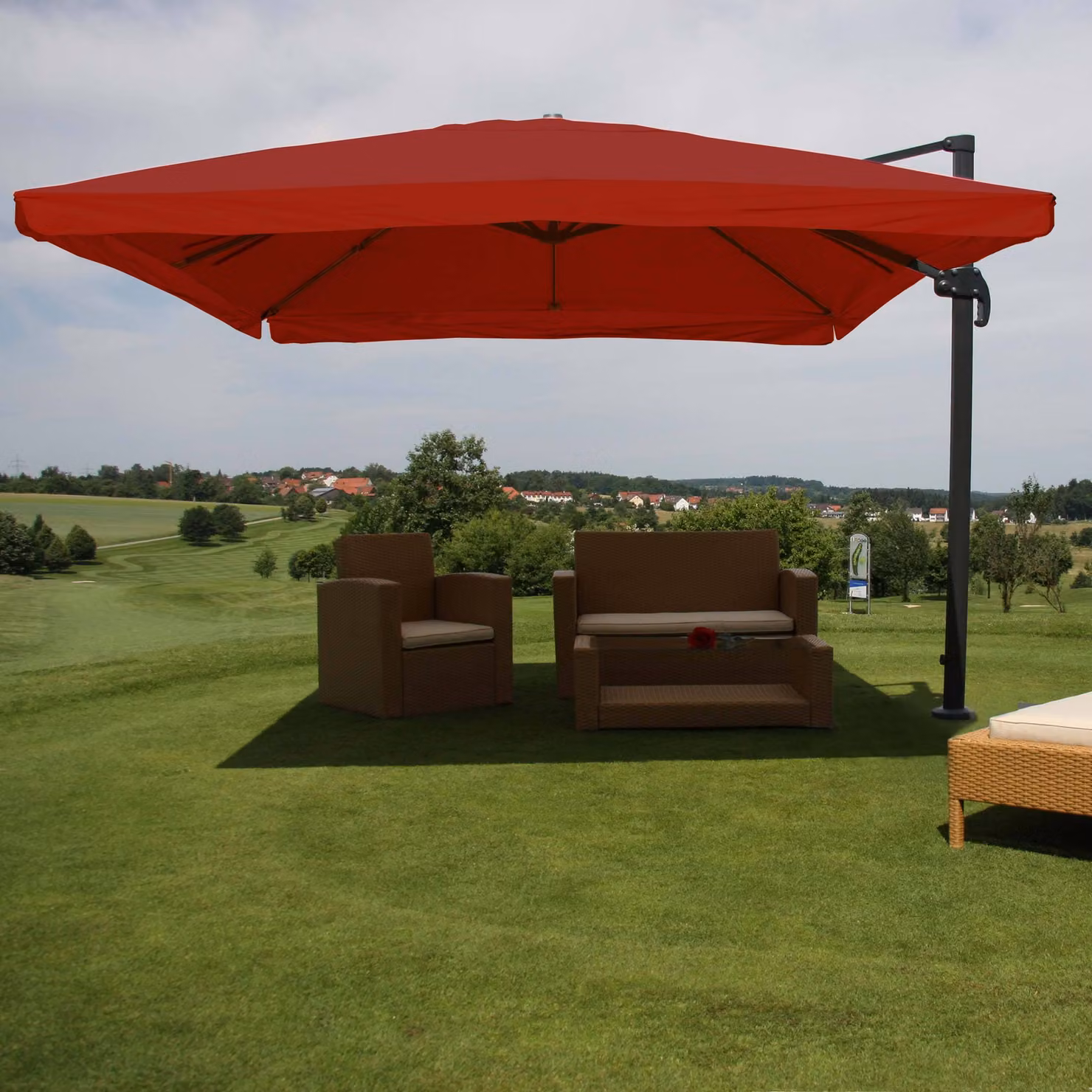 Ombrellone a sbalzo HWC-A96, ombrellone catering 3x3m (Ø4,24m) poliestere/alluminio 23kg ~ Flap, bordeaux senza supporto