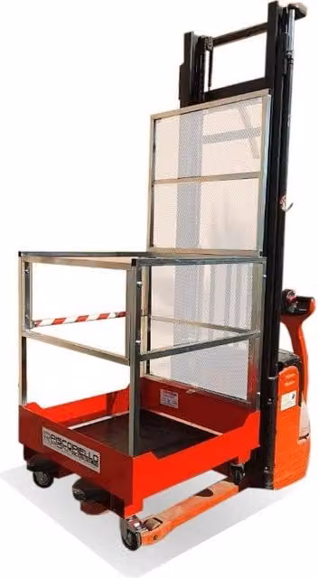 Cesta porta persona per transpallet elettrici Mod. MONO Piscopiello Ponteggi in acciaio grigio e rosso