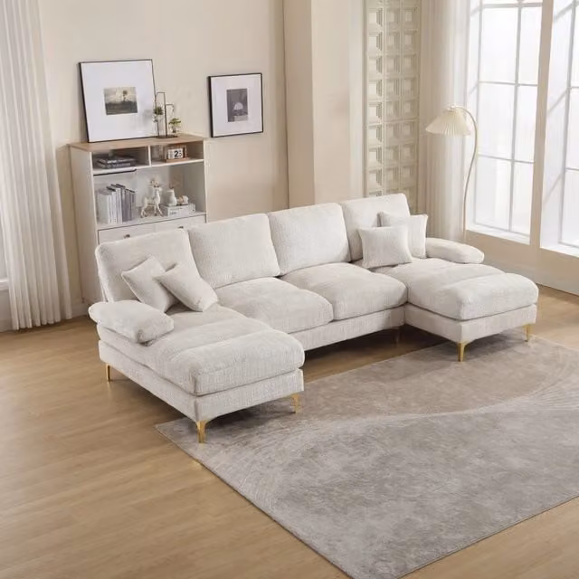 Divano a U in ciniglia con doppia chaise longue cuscini schienale e piedi in metallo dorato beige 272 × 136 × 88 cm