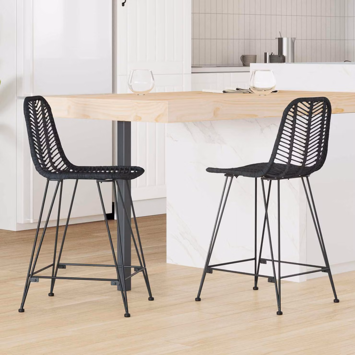 Set di 2 sedie da bar vidaXL in rattan e metallo nero, L: 44,5 cm, P: 54,5 cm, H: 97,5 cm – 1