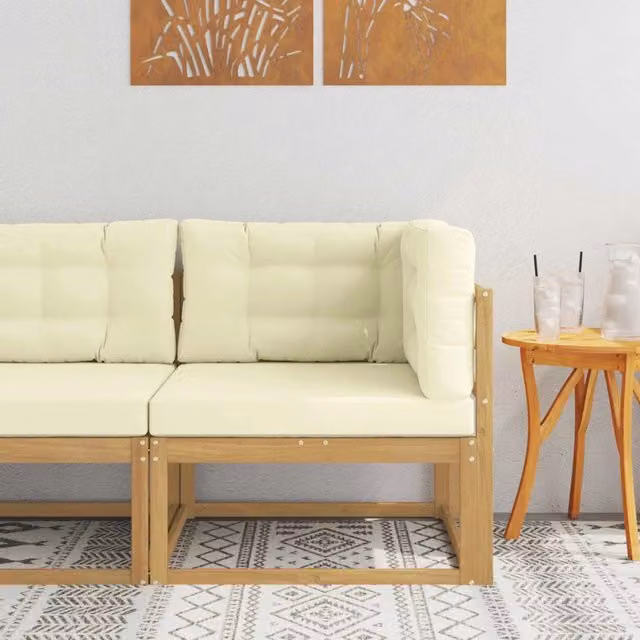 Divano Angolare da Esterno Componibile in Legno di Acacia e Poliestere Bianco e Beige con Cuscini Inclusi