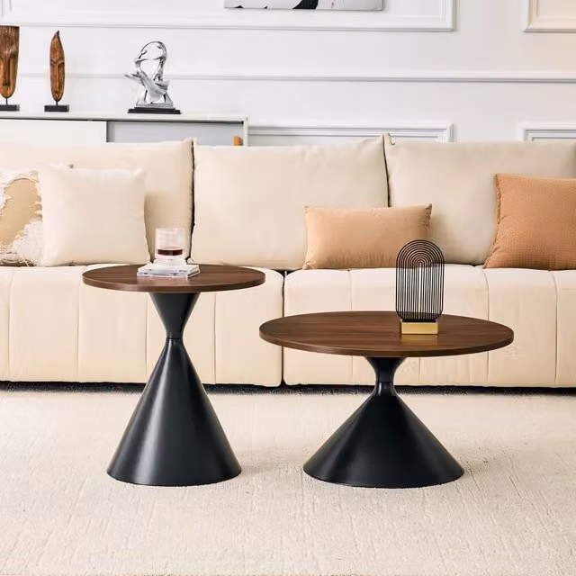 Set di tavolini bassi a incastro MIVRAY con piano rotondo effetto noce e base in acciaio nero per soggiorno