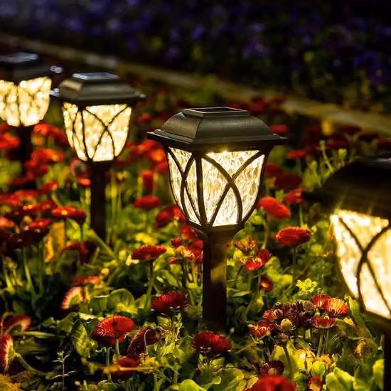 Set di 6 lampade LED solari da esterno con luce bianco caldo per giardino, terrazza e sentieri, impermeabili IP44