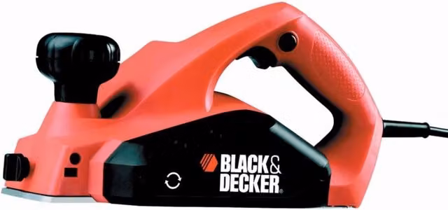 Pialletto Black+Decker 650W con lama in TCT da 82 mm, nero e arancione