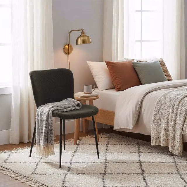 Sedia da pranzo moderna con schienale alto - Xylo - Tessuto e gambe in metallo (3 colori)
