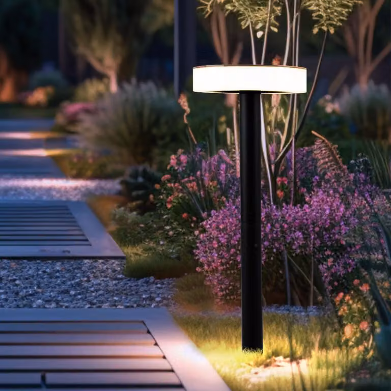 Lampada solare a LED, picchetto da terra, batteria ricaricabile, nera, H 56,1 cm