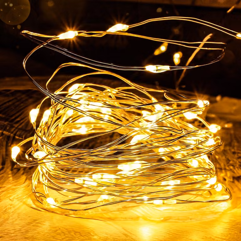 Catena luminosa USB, 5 metri, 30 LED, luce bianco caldo, 8 modalità, grado di protezione IP65