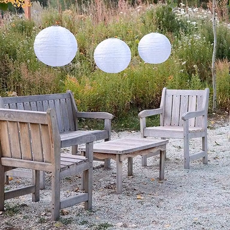 Set di 2 lanterne LED impermeabili da 20 cm, ideali per giardino, terrazza e decorazioni festive, con luce bianca calda