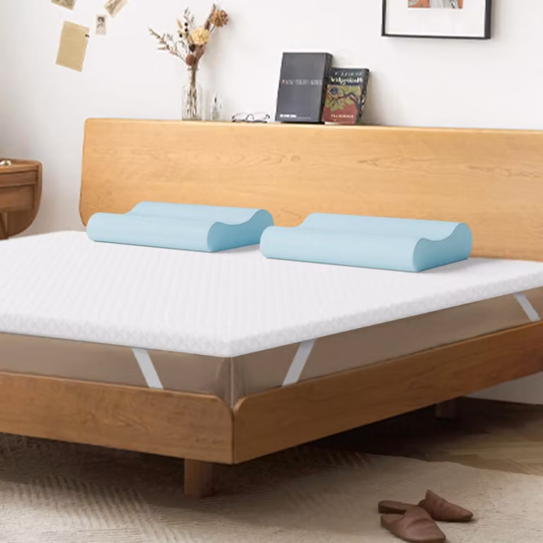Materasso topper in memory foam - Dimensioni 140x200 cm - Altezza 7 cm - Grado di rigidità reversibile H1/H2 - Ideale per camere condivise e appartamenti in affitto - Bianco