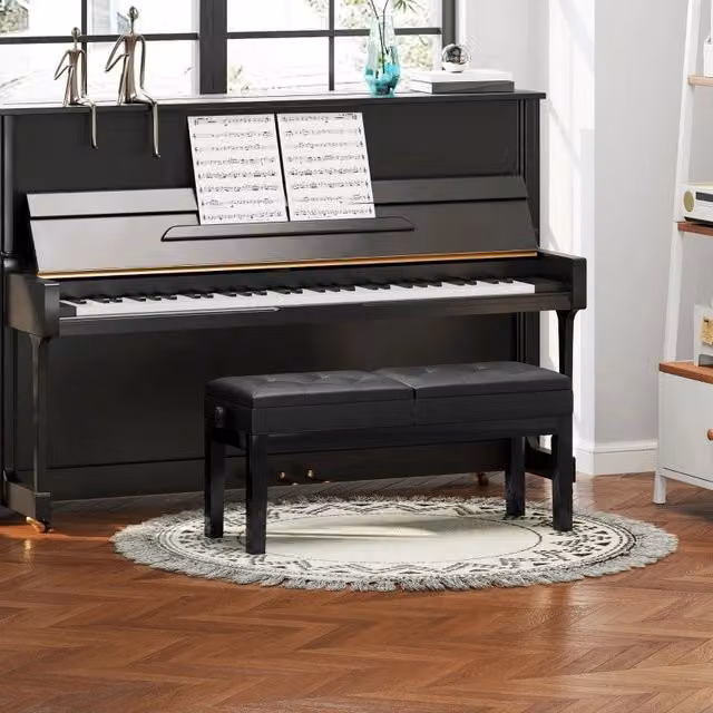 Panca per pianoforte REDOM con vano contenitore in legno e similpelle nera, L: 105 cm, P: 37 cm, H: 48-58 cm