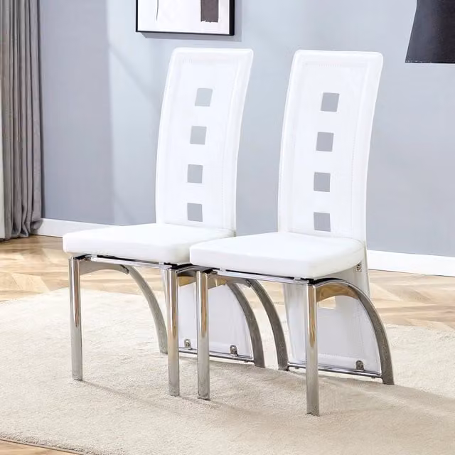 Set di 2 sedie da pranzo OKWISH moderne con schienale traforato geometrico in ecopelle bianca e gambe in metallo argento, Altezza: 102,5 cm