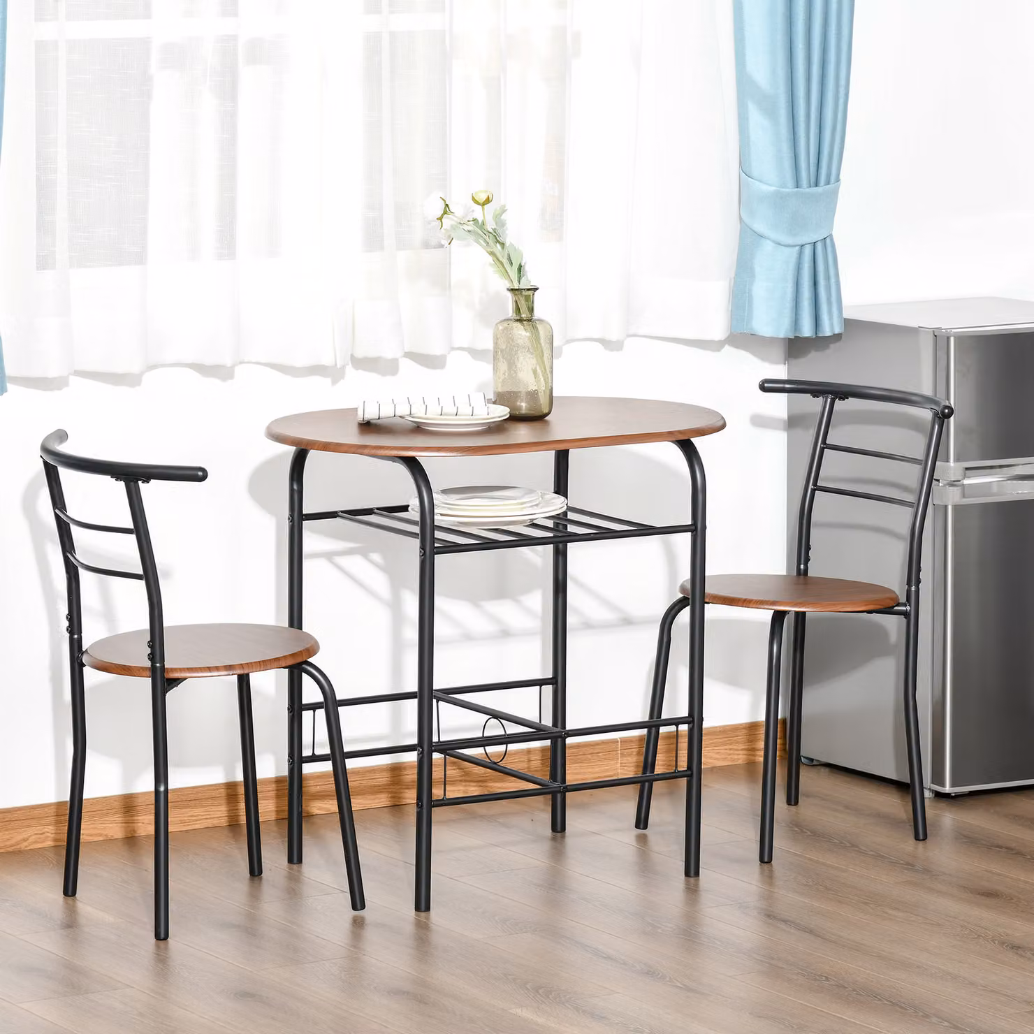Set da pranzo HOMCOM composto da 1 tavolo e 2 sedie in metallo e MDF, colori nero e marrone, L/P/H sedie: 38 x 47.5 x 75 cm, L/P/H tavolo: 80 x 50 x 76 cm – 2