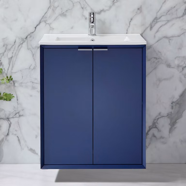 Mobile Bagno Sospeso Blu Marino 610mm con Lavabo e Maniglie Cromate con Impugnatura a Dito - Edge