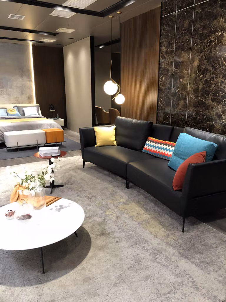 Moderne Viersitzer Couch Polster Design Sofa 4er Sitz Sofas Zimmer Möbel Grau