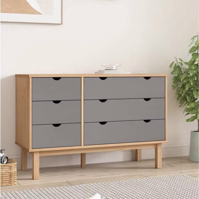 The Living Store Cassettiera OTTA Brown & Grey 111x43x73,5 cm in legno massiccio