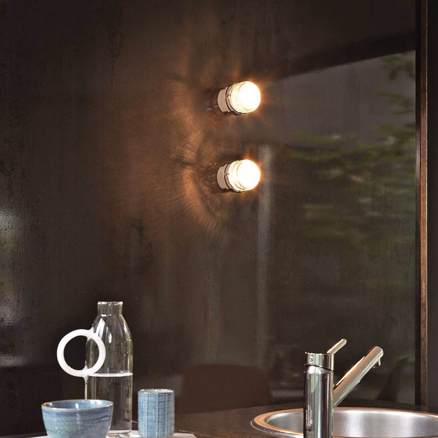 Oluce Applique da parete di design Fresnel, Bianco / Opale, Bagno, Metallo, Design, Applique