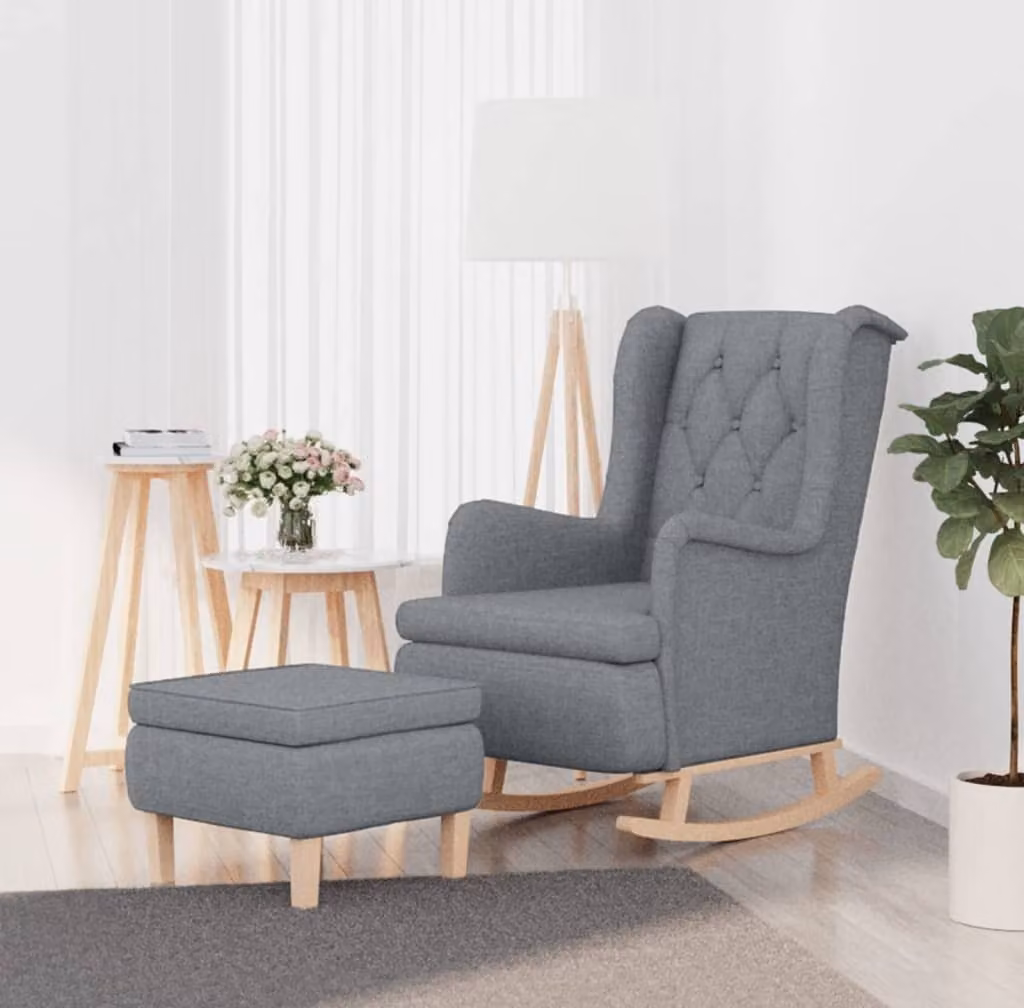 The Living Store Poltrona a dondolo con sgabello in tessuto grigio chiaro