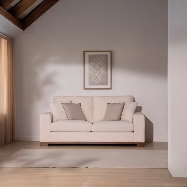 Divano moderno Banak Tivoli a 4 posti in tessuto beige con cuscini decorativi e struttura in legno