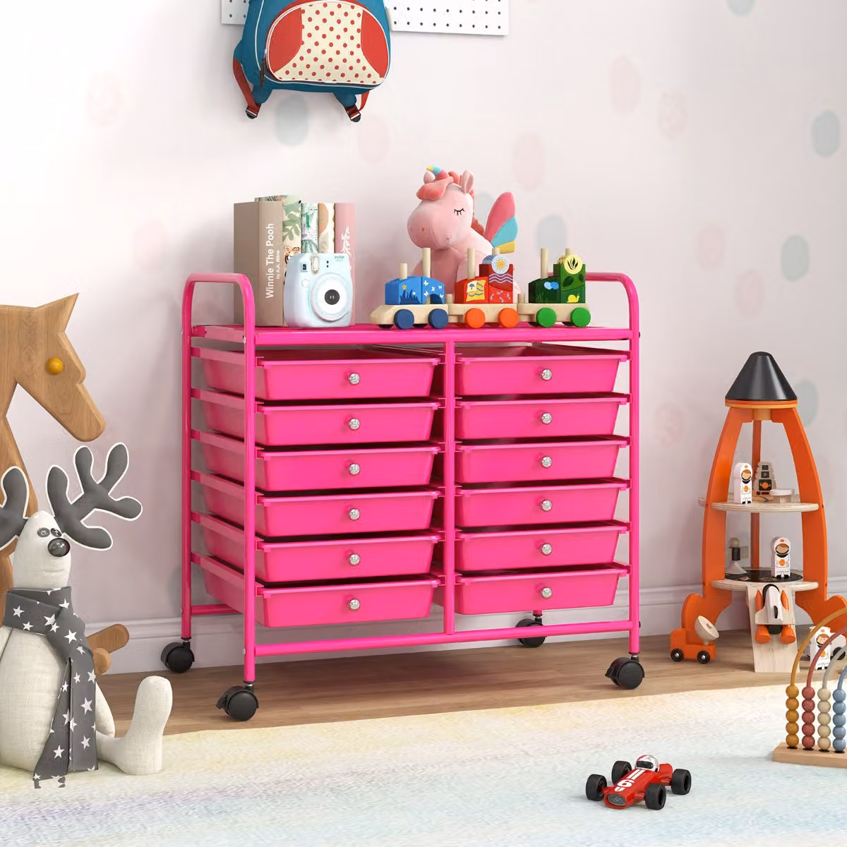 Carrello portaoggetti Costway con 12 cassetti e ampio piano di lavoro, cassettiera moderna in metallo rosa con ruote per soggiorno e cucina