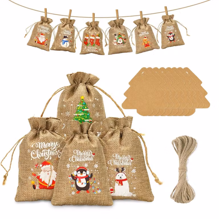 Calendario dell'Avvento con sacchetti di juta, 24 pezzi, dimensioni 10x15 cm, con piccoli elementi decorativi e corda di juta