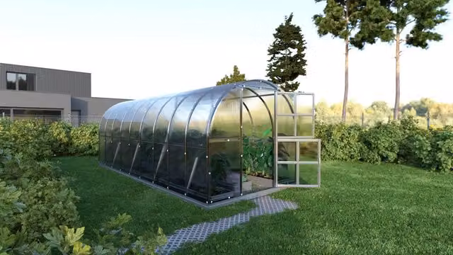 Serra da giardino KLASIKA ARCH con struttura in acciaio zincato e rivestimento in policarbonato trasparente da 18 m², L: 6 m, P: 3 m
