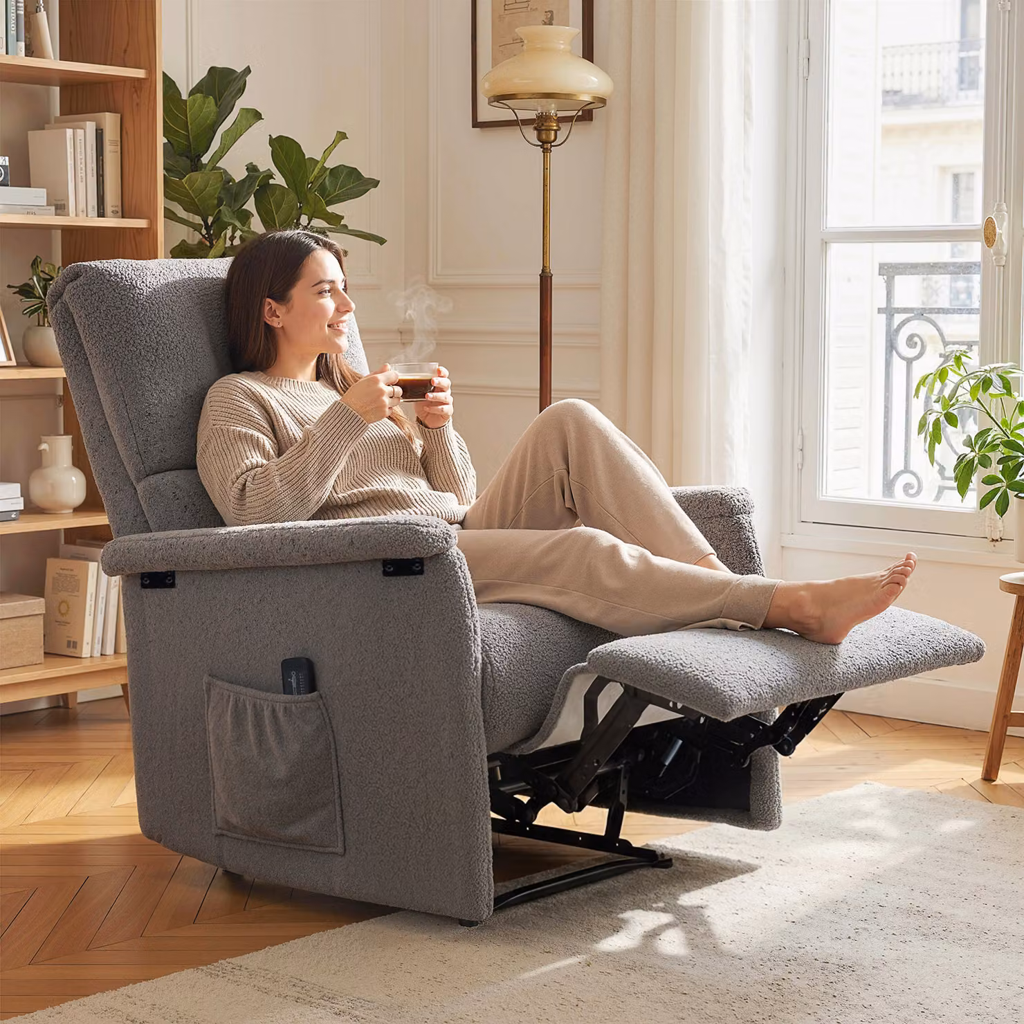 Poltrona relax reclinabile HOMCOM con poggiapiedi e schienale regolabile, rivestimento in tessuto, grigio, L: 69 cm, P: 84 cm, H: 99 cm – 2