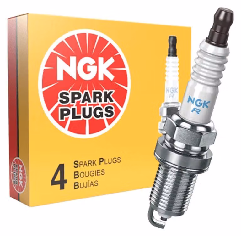Set di 4 candele standard per migliorare le prestazioni del motore