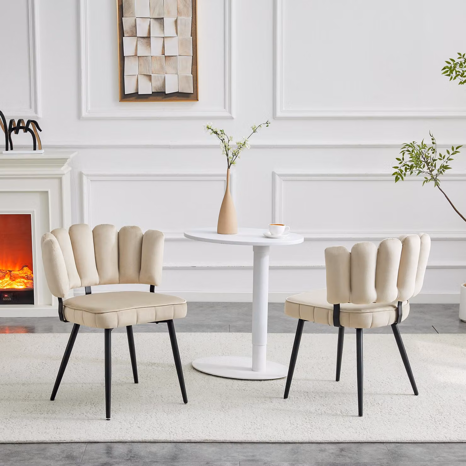 Set di 2 sedie da pranzo in stile europeo, con schienale decorato con motivi floreali e rivestimento in velluto. Tessuto in velluto strutturato e gambe in metallo nero, altezza 80 cm, ideali per la zona living e la sala da pranzo. Colore: nero