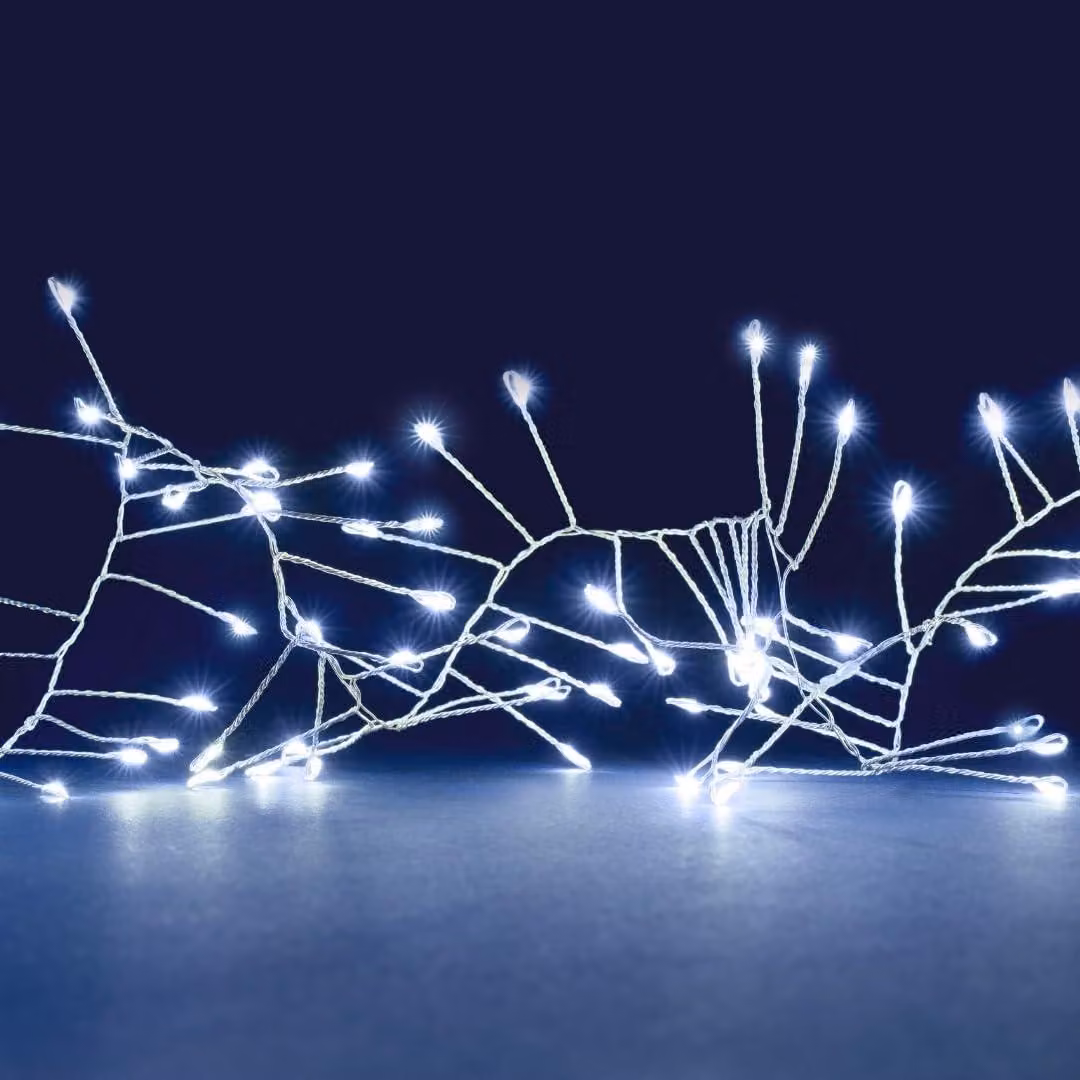 Catena luminosa da 5 metri, con 500 LED bianco caldo, grado di protezione IP44, alimentazione a 24 V DC