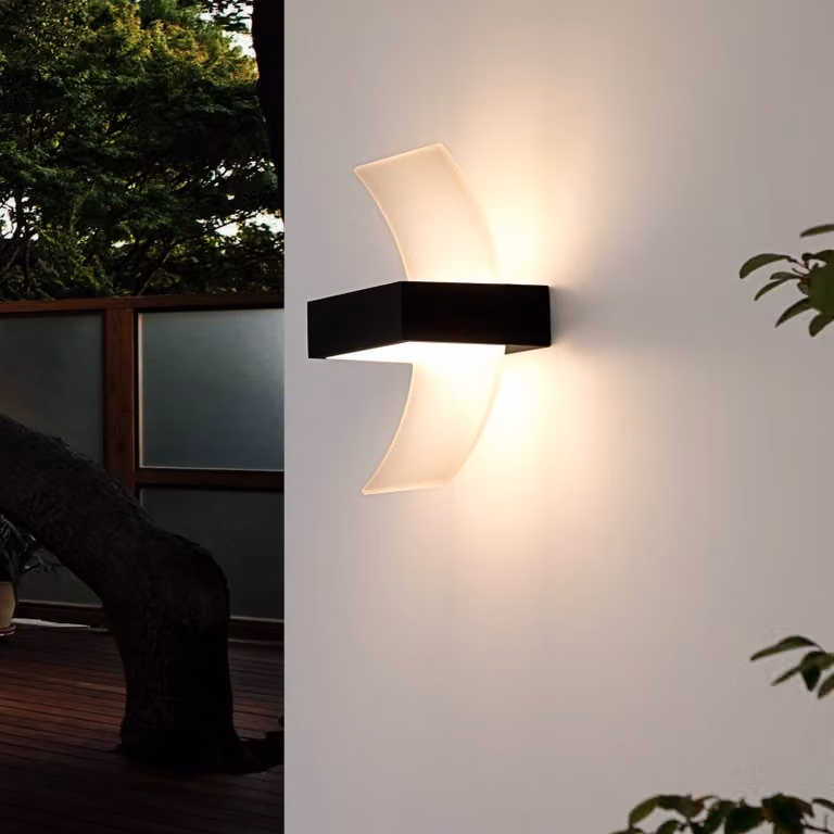 Applique da esterni a LED SKADI Lucande, Alluminio / Grigio / Zincato, Metallo, Moderno, Applique LED da esterni