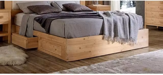 Letto matrimoniale con tendina MOBILI 2G in legno massello di abete marrone con 4 cassetti L/P/H: 160 x 200 x 130 cm