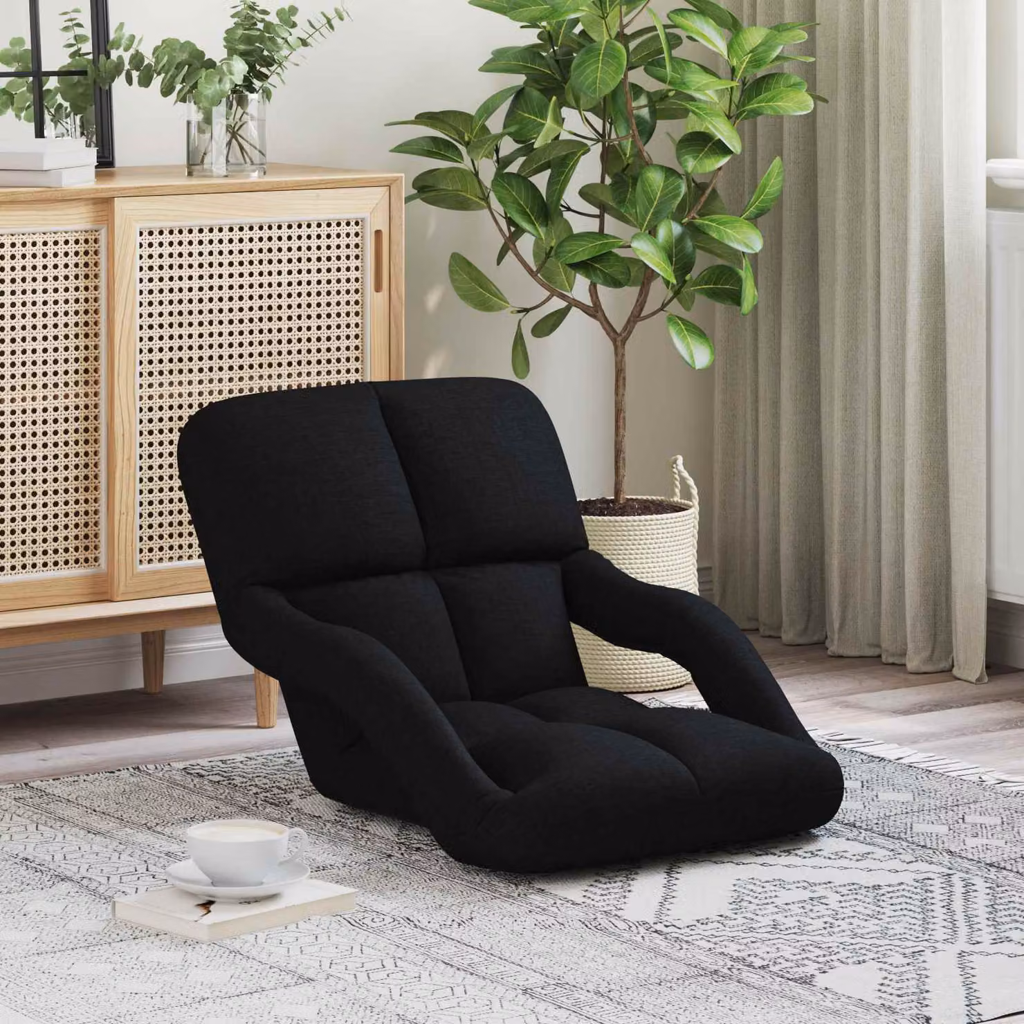 Sedia da pavimento regolabile con braccioli vidaXL in tessuto nero e metallo con stile moderno