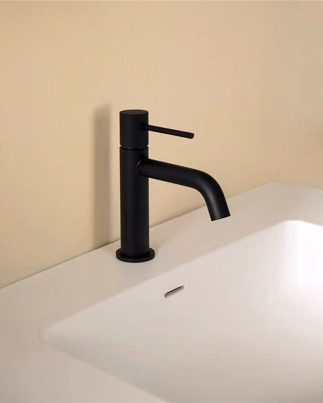 Rubinetto lavabo monocomando nero opaco Hidden