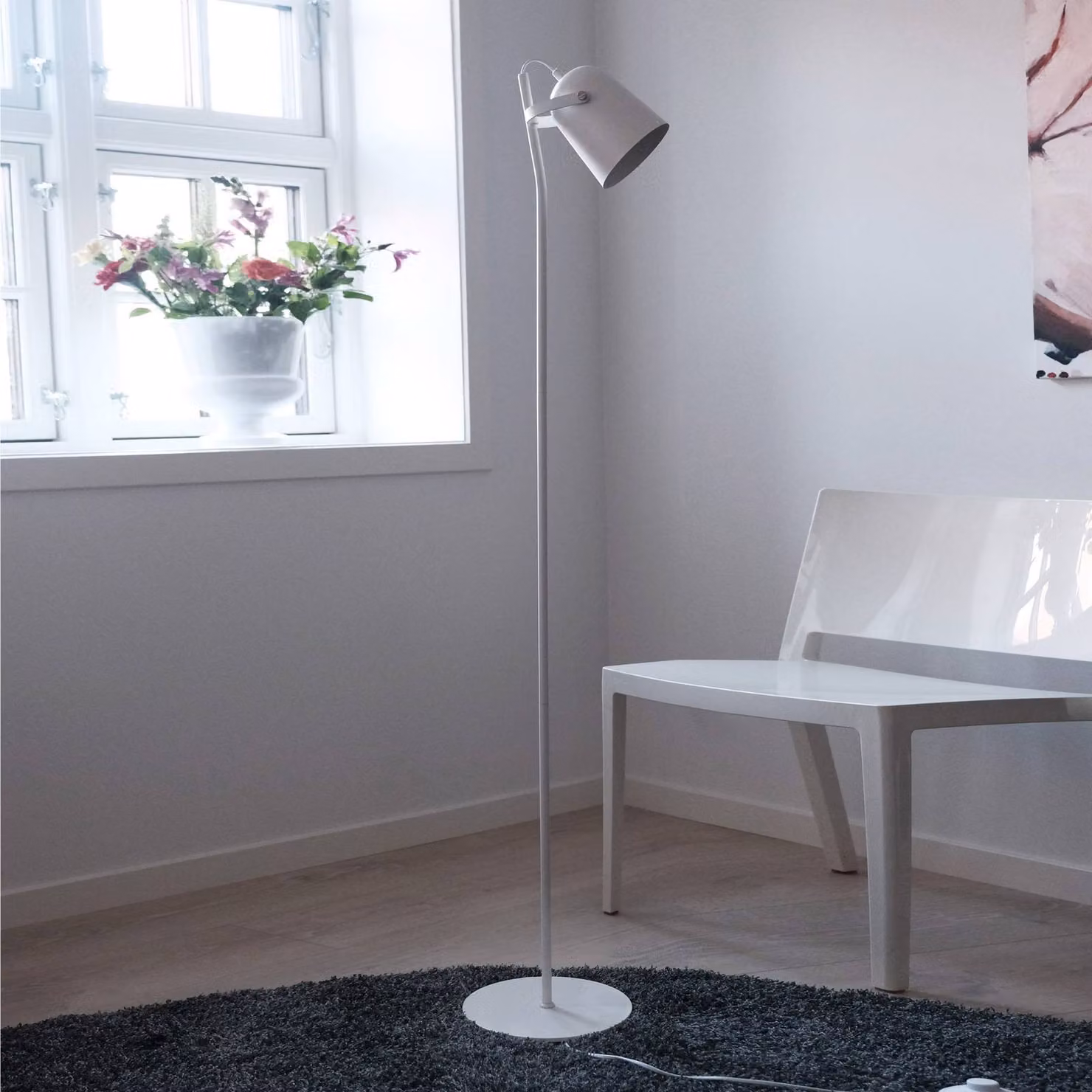 Dyberg Larsen Lampada da terra Oslo, Bianco / Opale, Soggiorno / Sala da pranzo, Metallo, Scandinavo, Lampada da terra