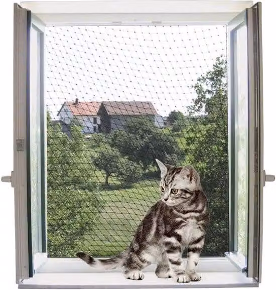 Rete di protezione per balconi contro i gatti