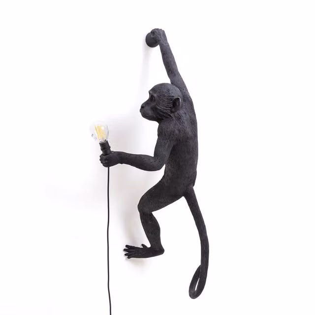 Lampada a parete Seletti Monkey in plastica bianca o nera con luce LED warm white