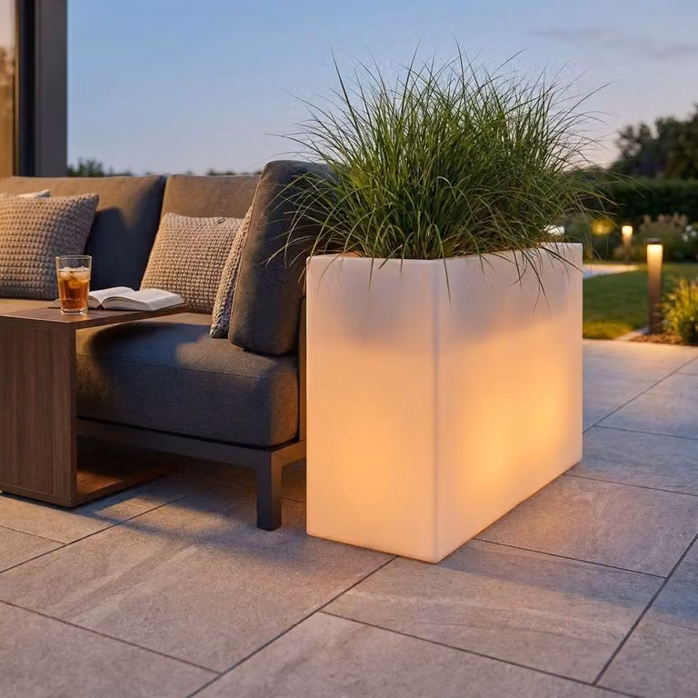 Milani Home - vaso luminoso da esterno RGB con pannello solare, 80 x 35 x 50 cm, per giardino terrazzo e ingresso