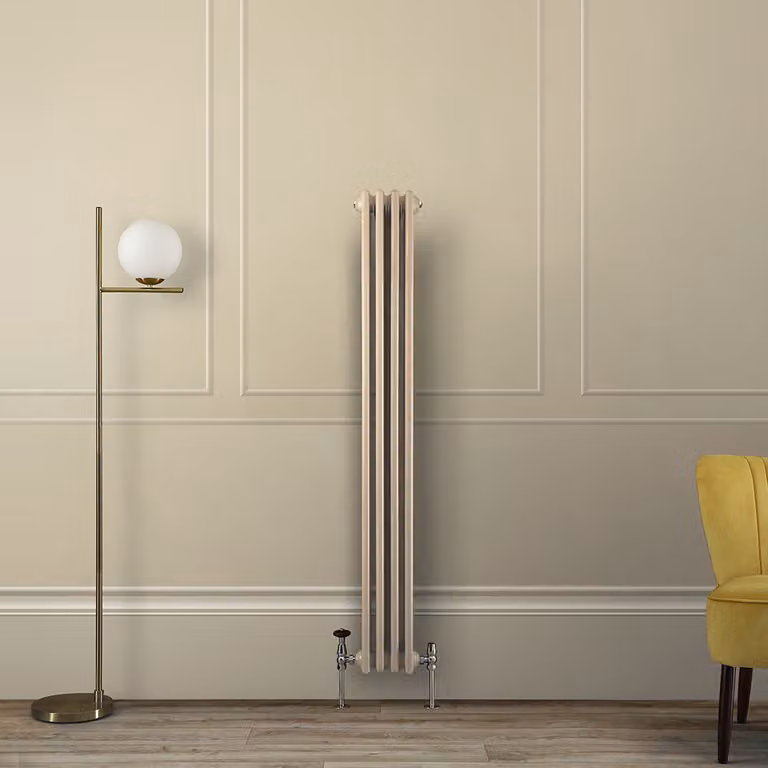 Radiatore Tradizionale Verticale a Doppia Colonna - Marrone (Elk Brown) - 1500mm x 200mm - Regent