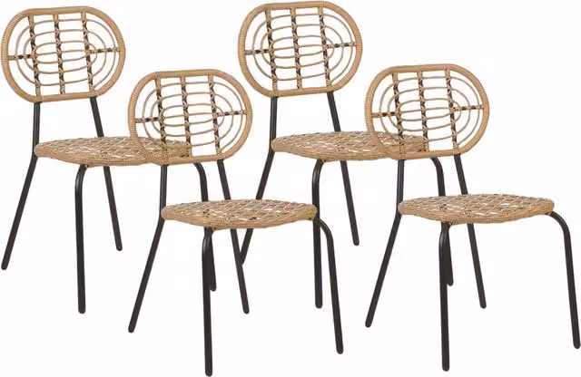 Set di 4 sedie Beliani in polyrattan beige con cuscini, stile boho, impilabili per interno ed esterno